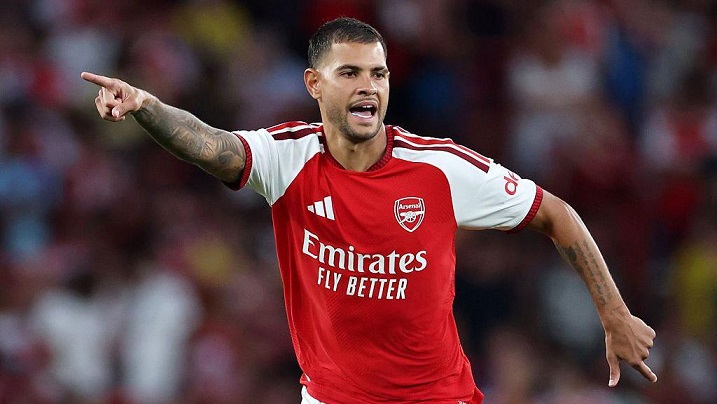 Bruno Guimarães voitti pokaalin ensimmäisessä Arsenal-ottelussaan